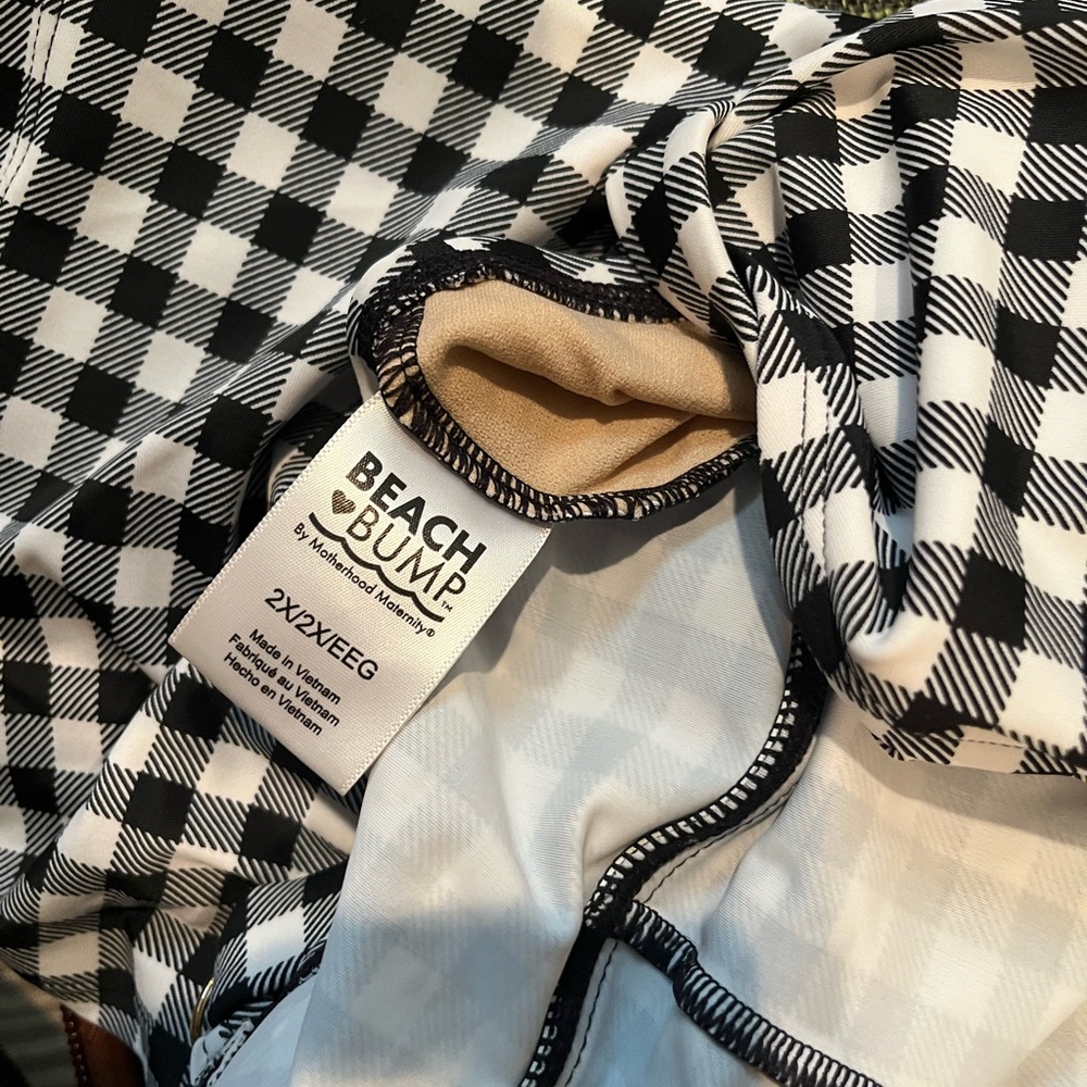NWT Beach Bump Houndstooth 2XL Bikini Bottoms and Top. Make me an offer. 🤗 - Picture 15 of 15